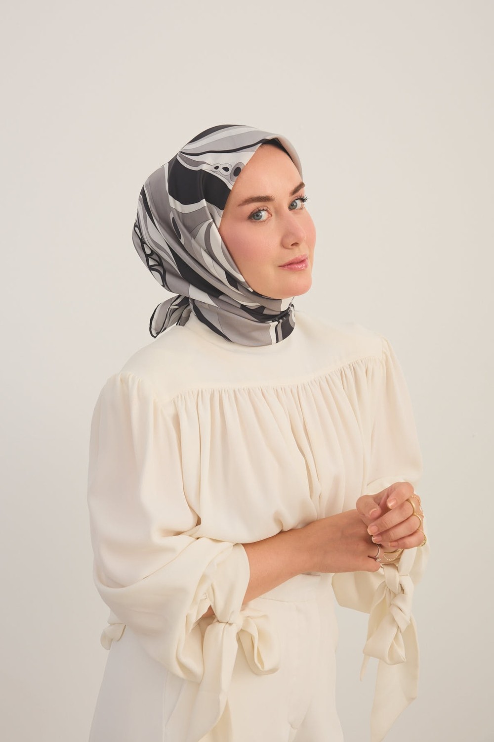 Silk Home Twill Ipek Eşarp Retro Paisley Siyah görsel 5