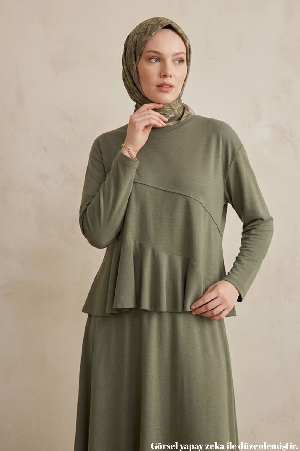 Modestim Kadın Tesettür Haki Pike Kumaş Peplum Fırfırlı Bluz Etek Takım görsel 2