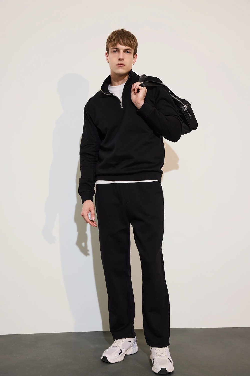 DeFacto Regular Fit Cepli Düz Paça Pantolon D7836AX26AU