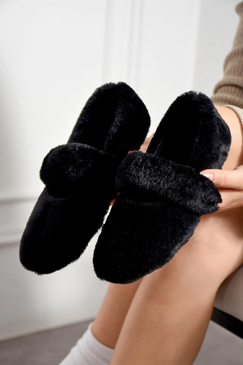 FootFrenzy Yumuşak Peluş Kadın Günlük Ev Pandufu Ortopedik Hafif Taban Leopar
