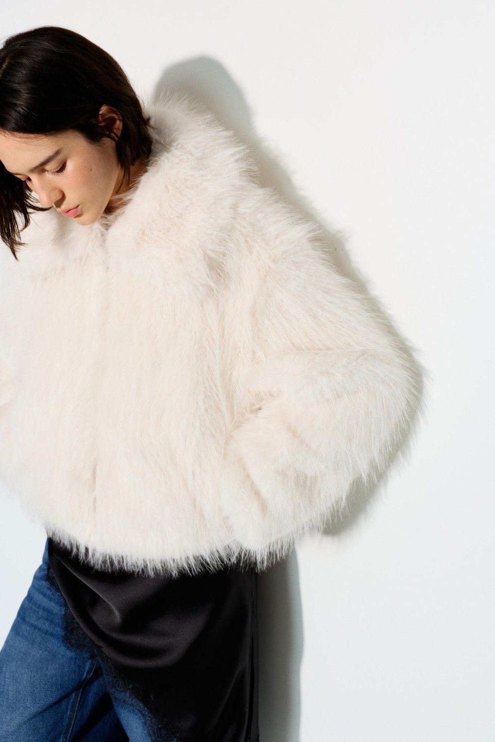 Allbucks Pull & Bear, Kısa Suni Kürk Kaban Ceket ABPNB00013