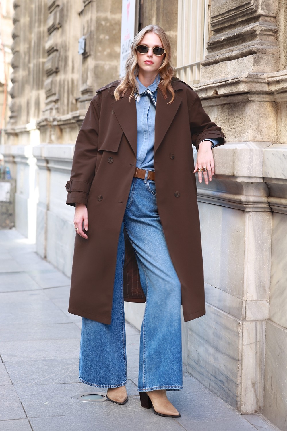 Zühre Çift Sıra Düğmeli Oversize Siyah Trençkot 14238 görsel 3