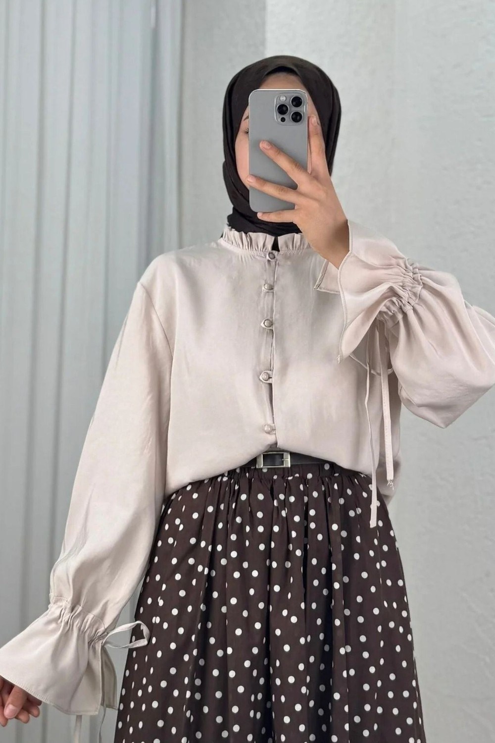 Modestim Kadın Kolu Tünelli Yaka Fırfırlı Kısa Trend Şık Haki Tesettür Bluz Gömlek görsel 6