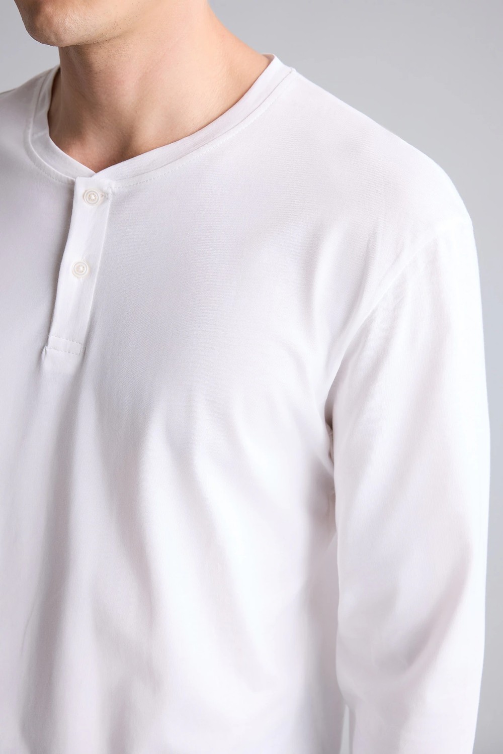 DeFacto %100 Pamuk New Regular Fit Uzun Kollu Düğme Detaylı Üst Çizgili Alt 2'li Pijama Takımı H7607AX26AU görsel 4