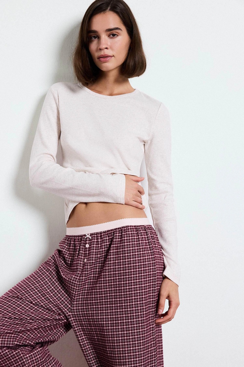 DeFacto Regular Fit Bisiklet Yaka Uzun Kollu Üst Ekose Desenli Geniş Paça Alt Flanel Pijama Takımı H4398AX26AU görsel 3