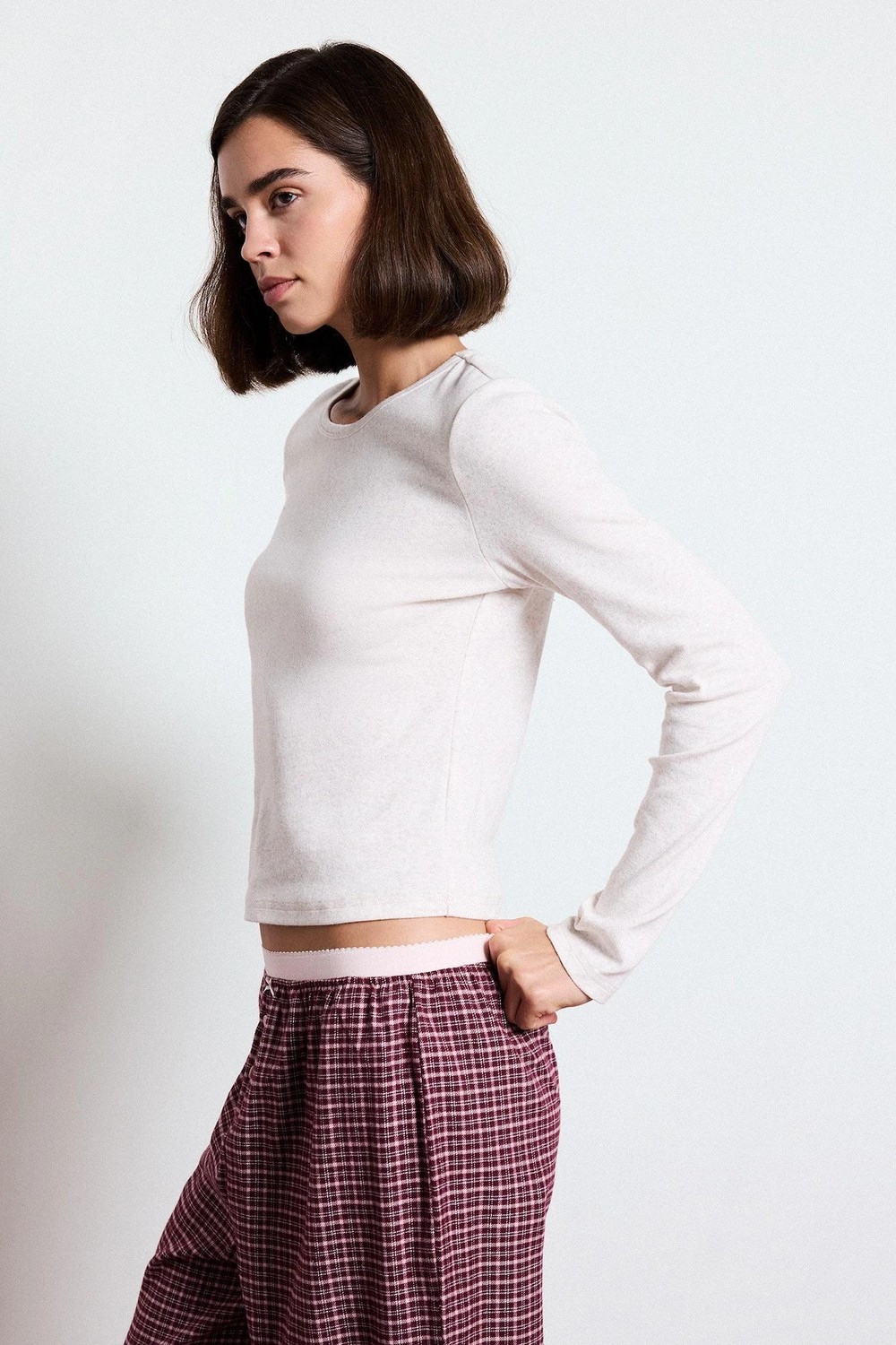 DeFacto Regular Fit Bisiklet Yaka Uzun Kollu Üst Ekose Desenli Geniş Paça Alt Flanel Pijama Takımı H4398AX26AU görsel 4