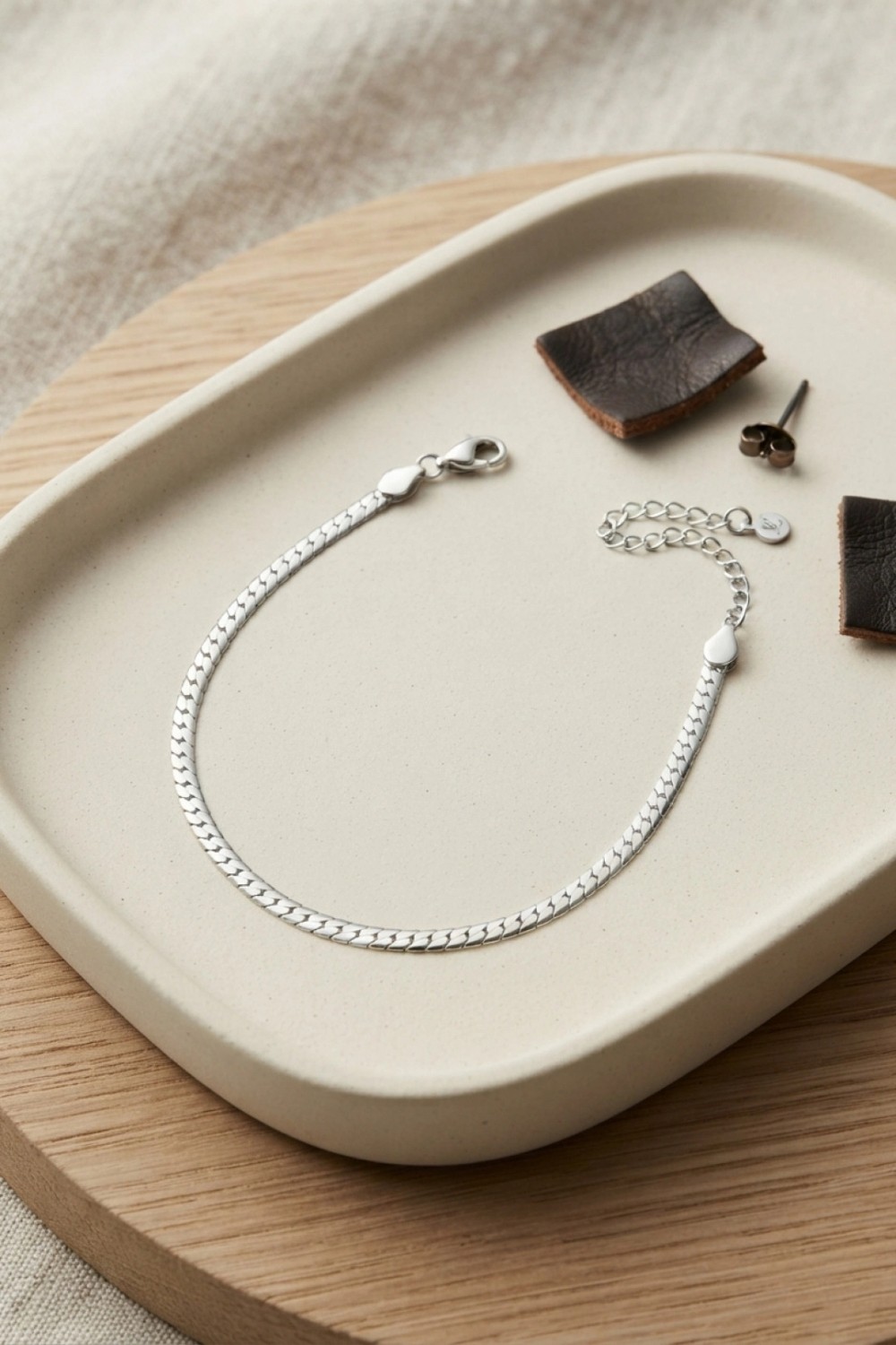Marsilyan 316L Çelik Gümüş Renk Ince Cuban Zincir Model Erkek Bileklik TJ-EB3804