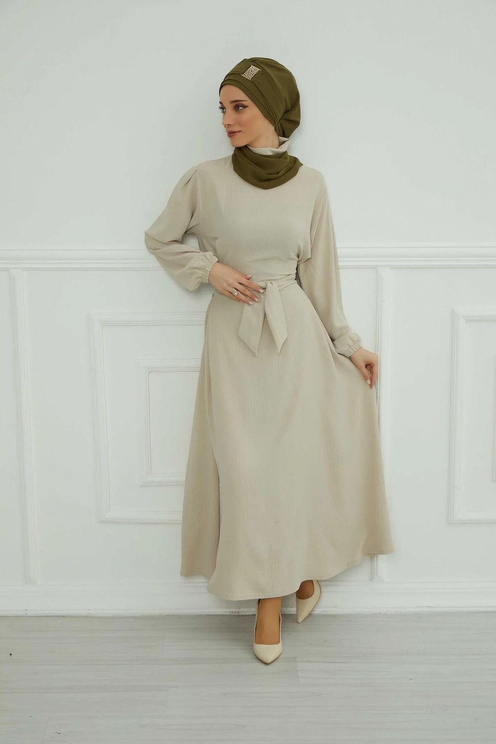 Aisha's Design Dekolte Kapatabilen Gold Aksesuarlı Şifon Hazır Türban,Haki Yeşil,HT-11 görsel 8