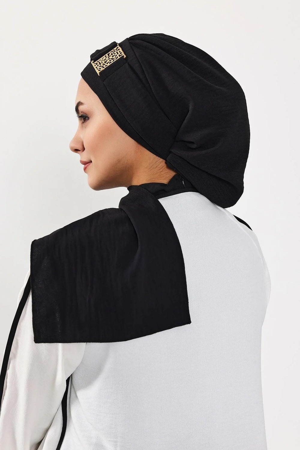 Aisha's Design Dekolte Kapatabilen Gold Aksesuarlı Hazır Türban,Siyah,HT-11A görsel 5