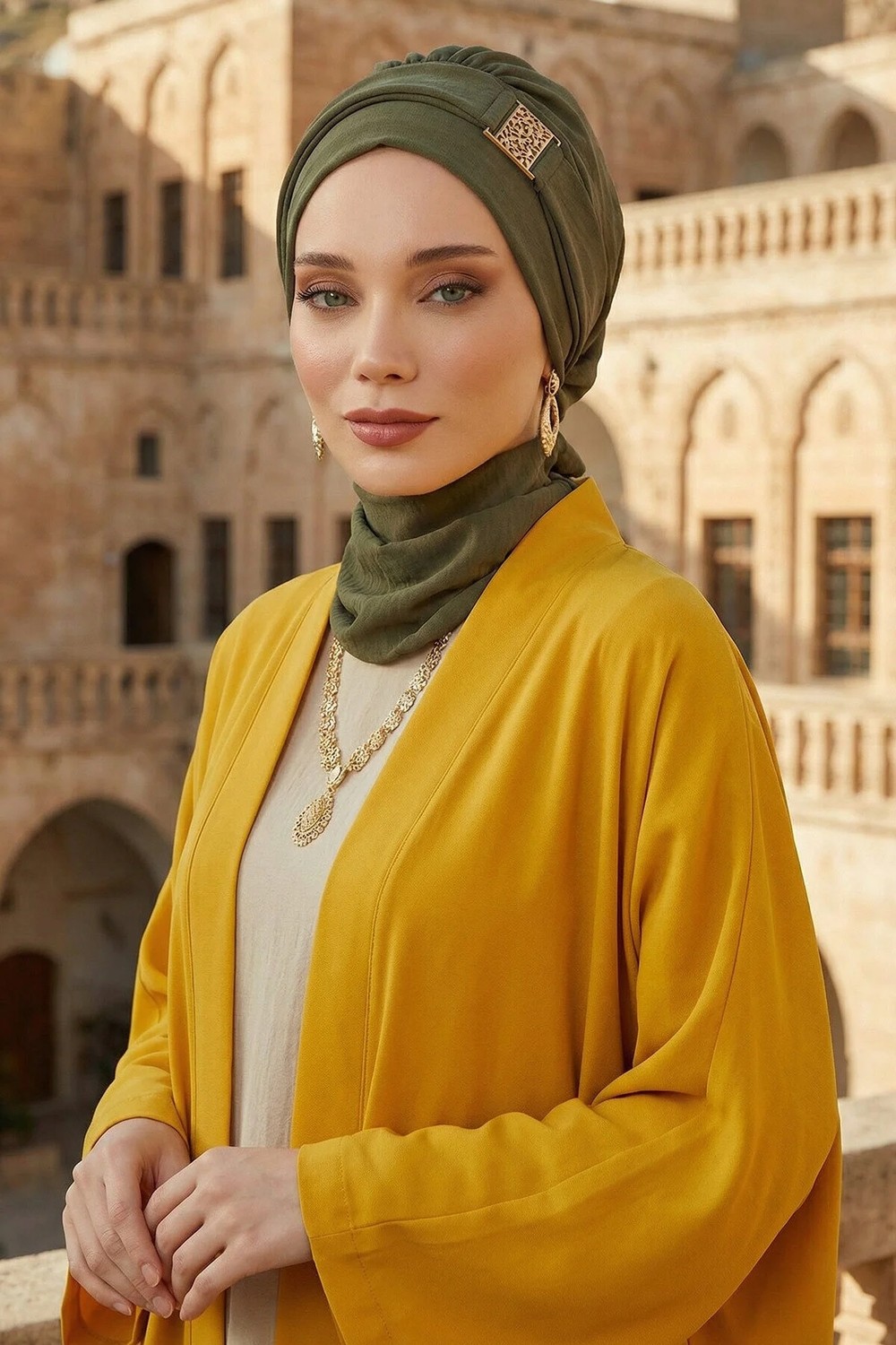 Aisha's Design Dekolte Kapatabilen Gold Aksesuarlı Hazır Türban,Haki Yeşili,HT-11A