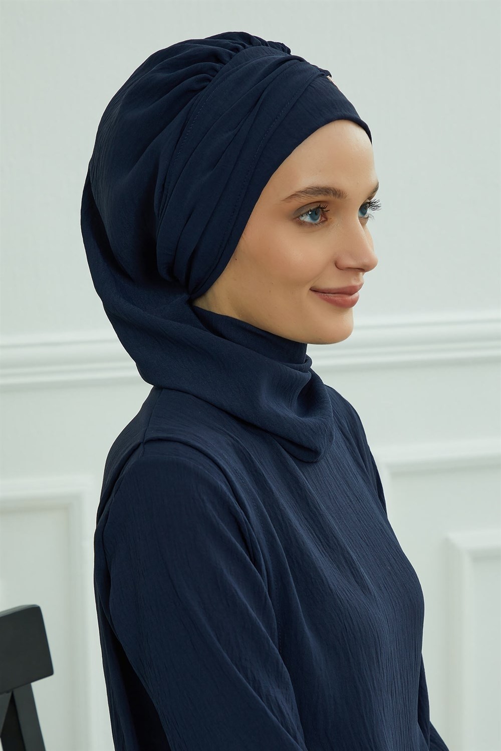 Aisha's Design Metal Aksesuarlı Şık Hazır Türban,Lacivert,HT-94 görsel 5