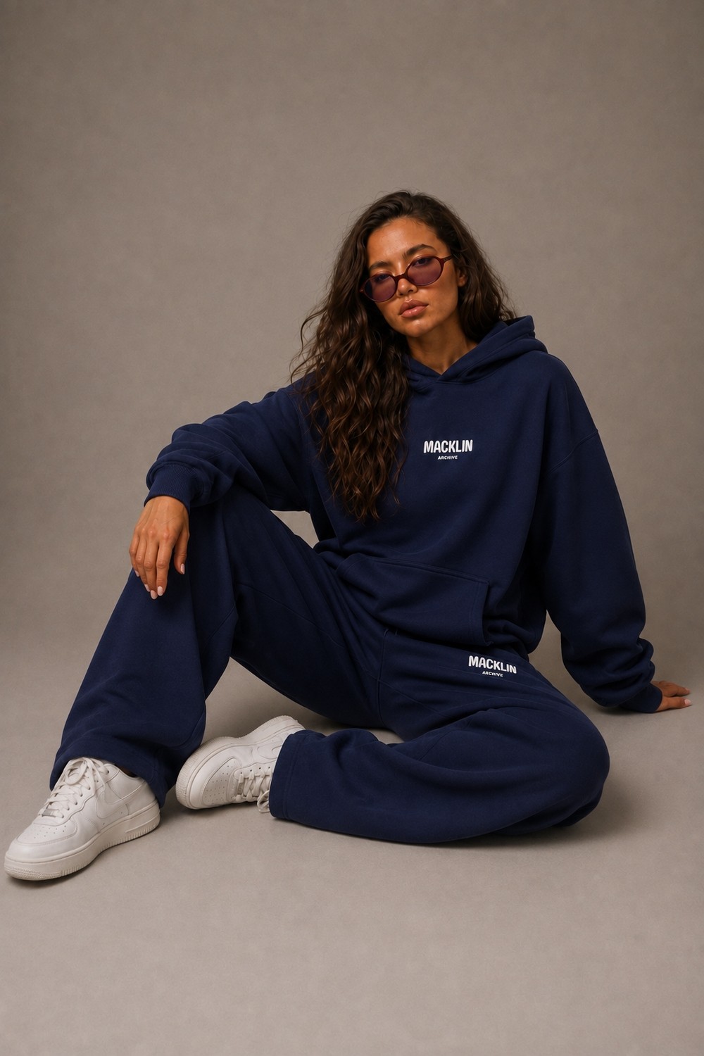Macklin Unisex Kadın Erkek Minimal Yazı Baskılı Oversize 3 Iplik Kapüşonlu Sweatshirt ve Baggy Eşofman Altı görsel 4