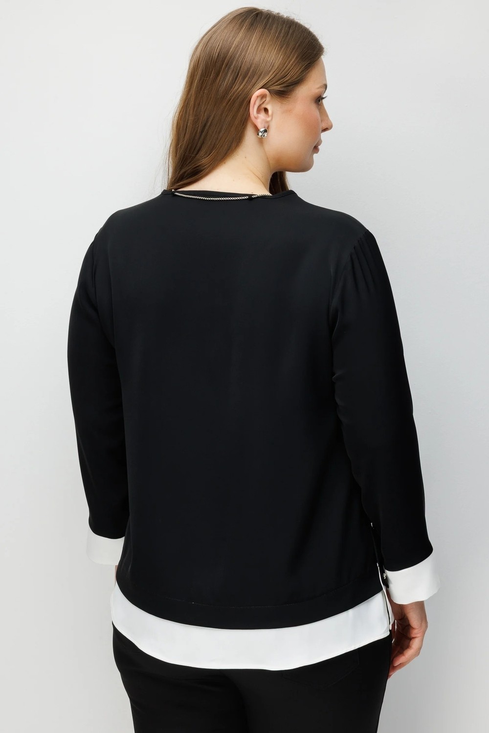 Moda İlgi Moda Ilgi Kadın Büyük Beden Kolye Detaylı Yanları Düğmeli Bluz 0074 Siyah görsel 4