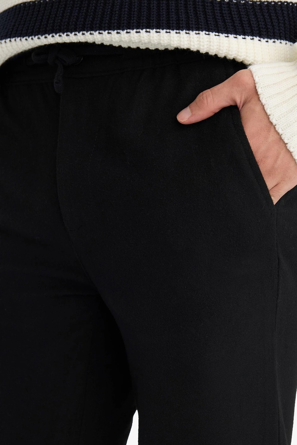 DeFacto Regular Fit Cepli Düz Paça Pantolon G4955AX25WN görsel 4