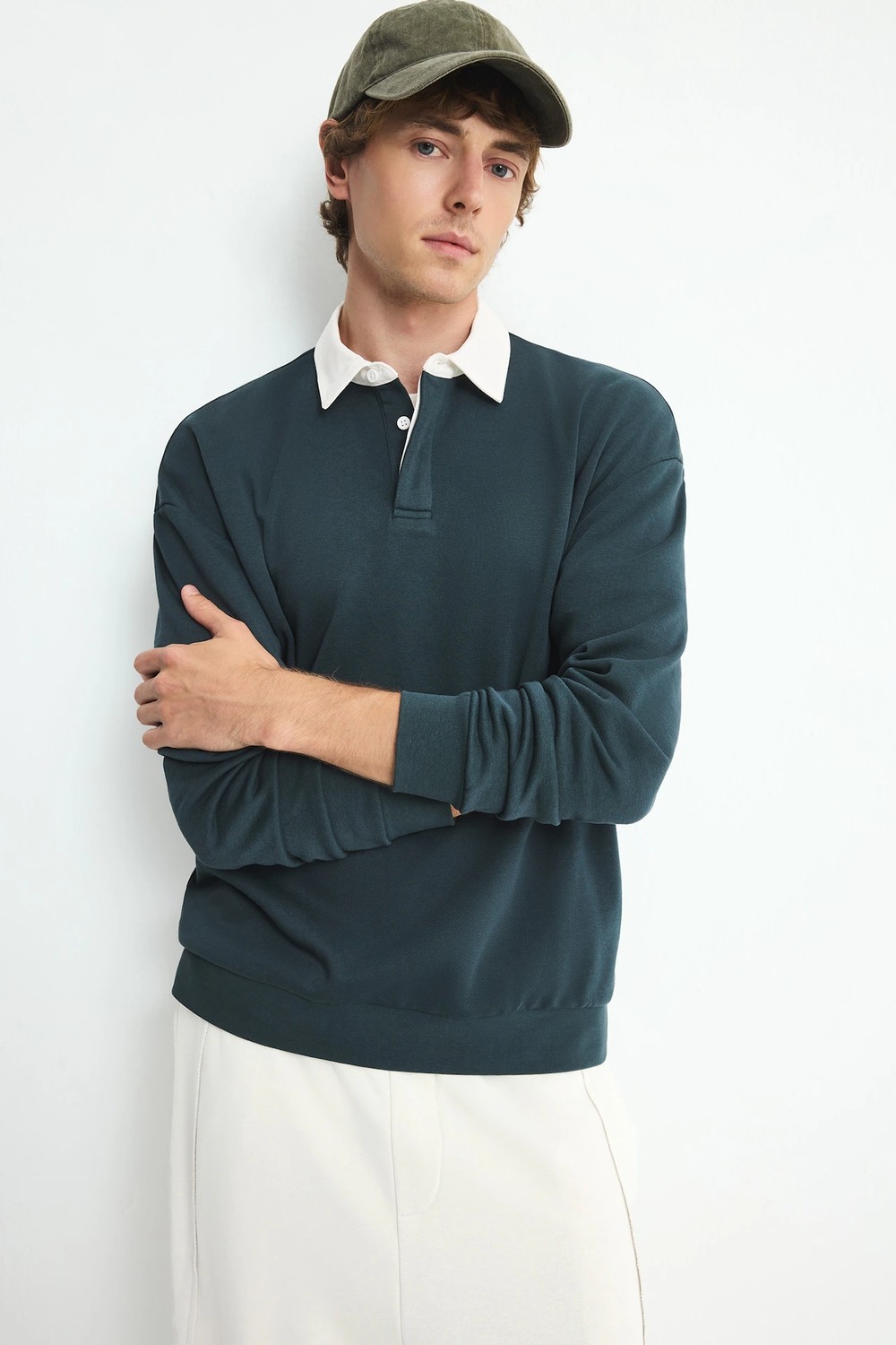 DeFacto Boxy Fit Polo Yaka Sweatshirt E6523AX26AU