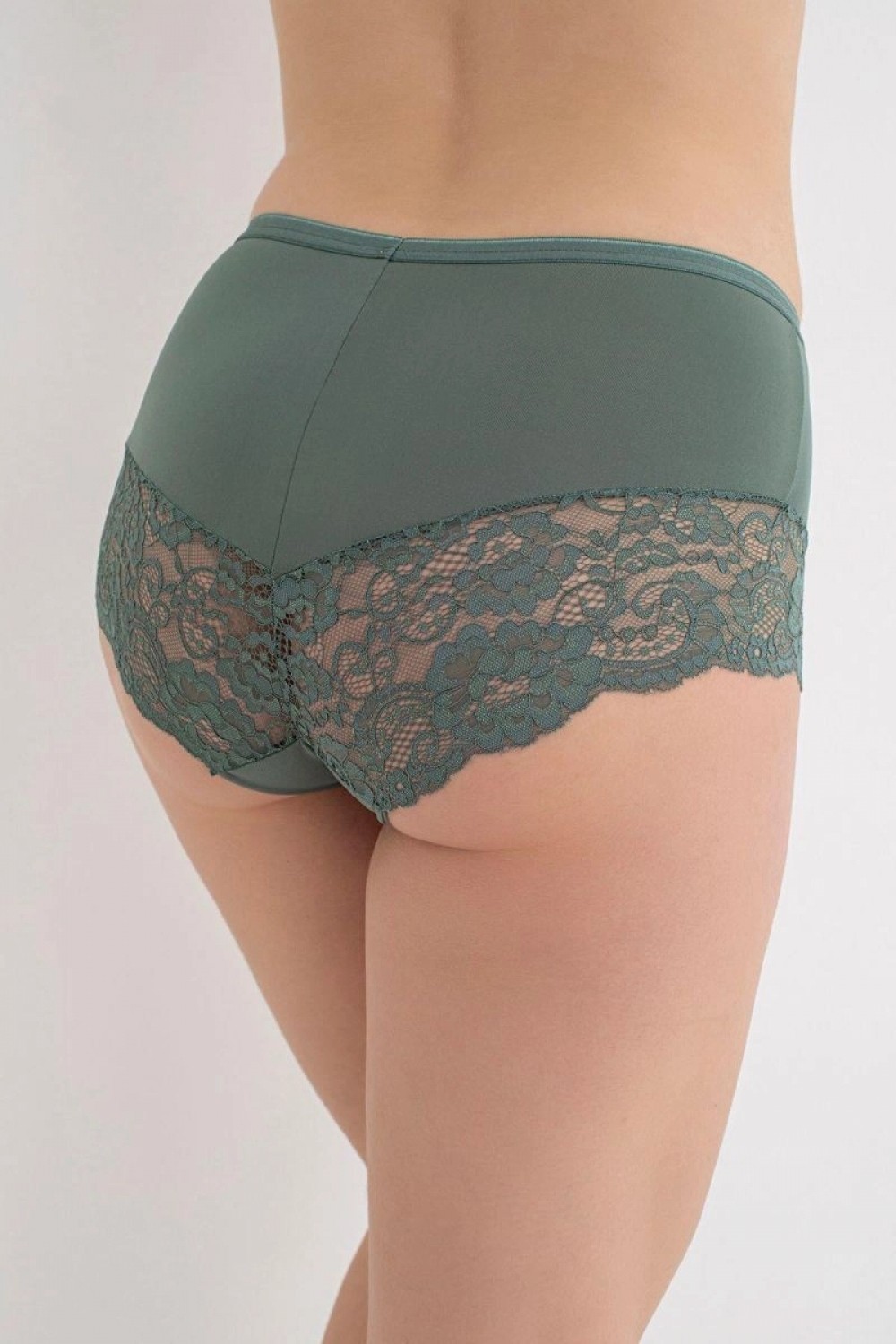 Pileli Store Şort Kadın 912