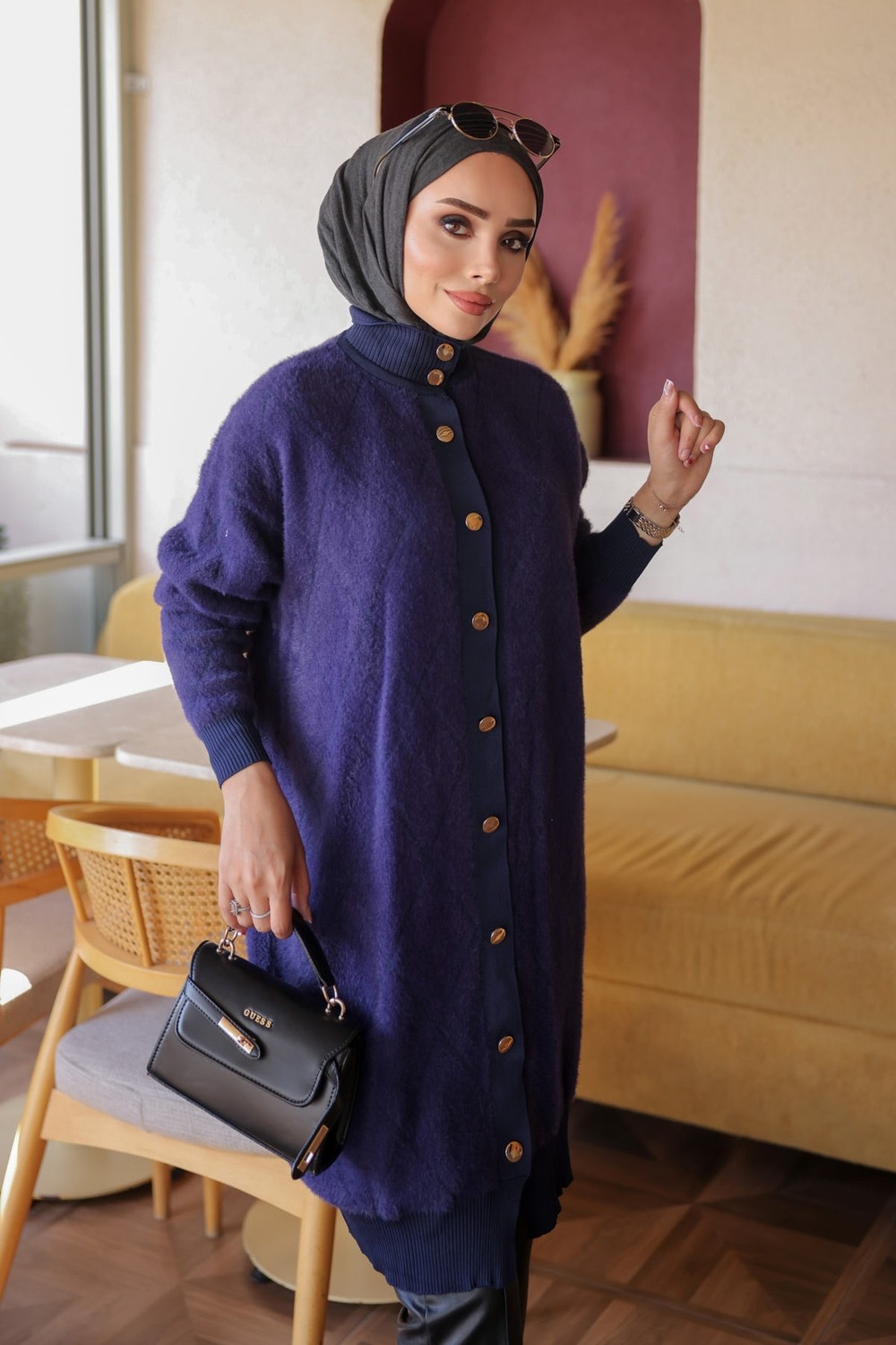 İmaj Butik Siyah Düğmeli Angora Yumoş Triko Hırka