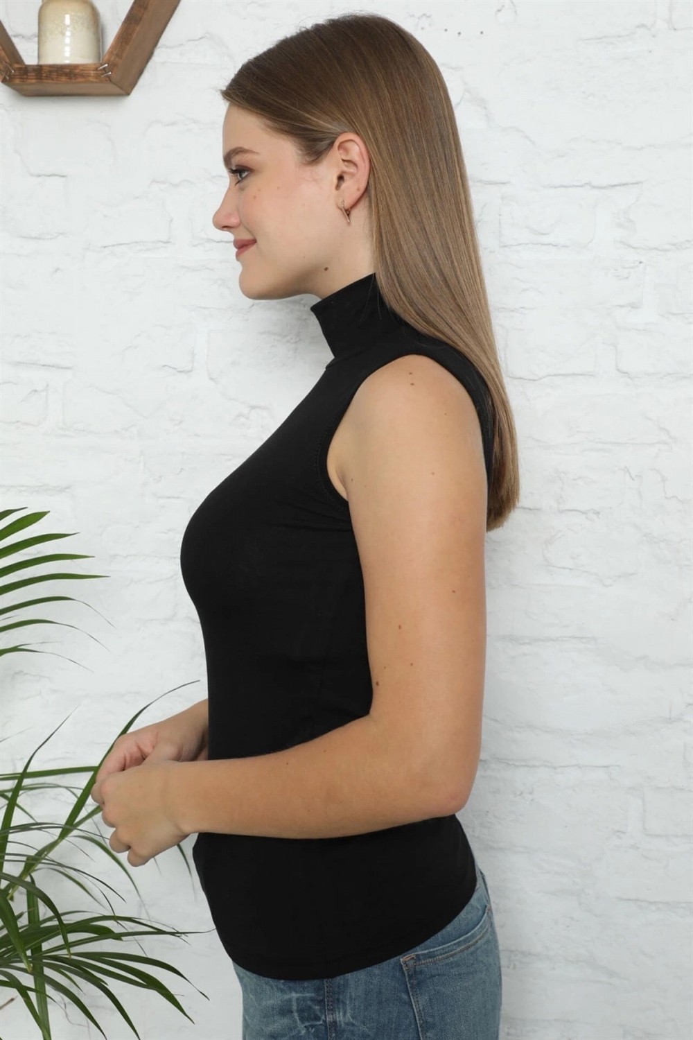 Pileli Store Bayan Sıfır Kol Yarım Balıkçı Yaka Body Siyah görsel 6
