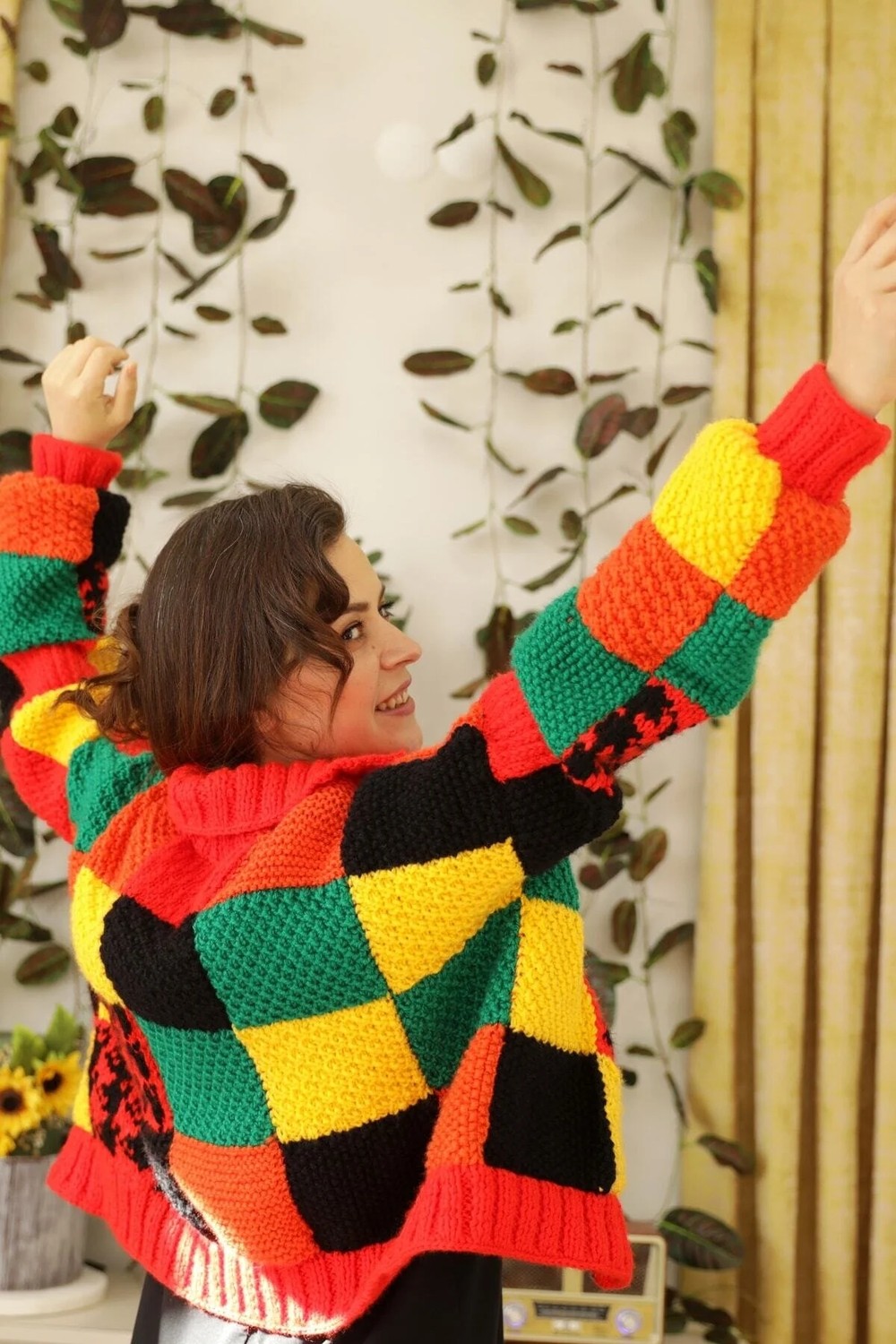 Hobilanka Kadın Renkli El Örgüsü Harry Styles Kısa Hırka görsel 2
