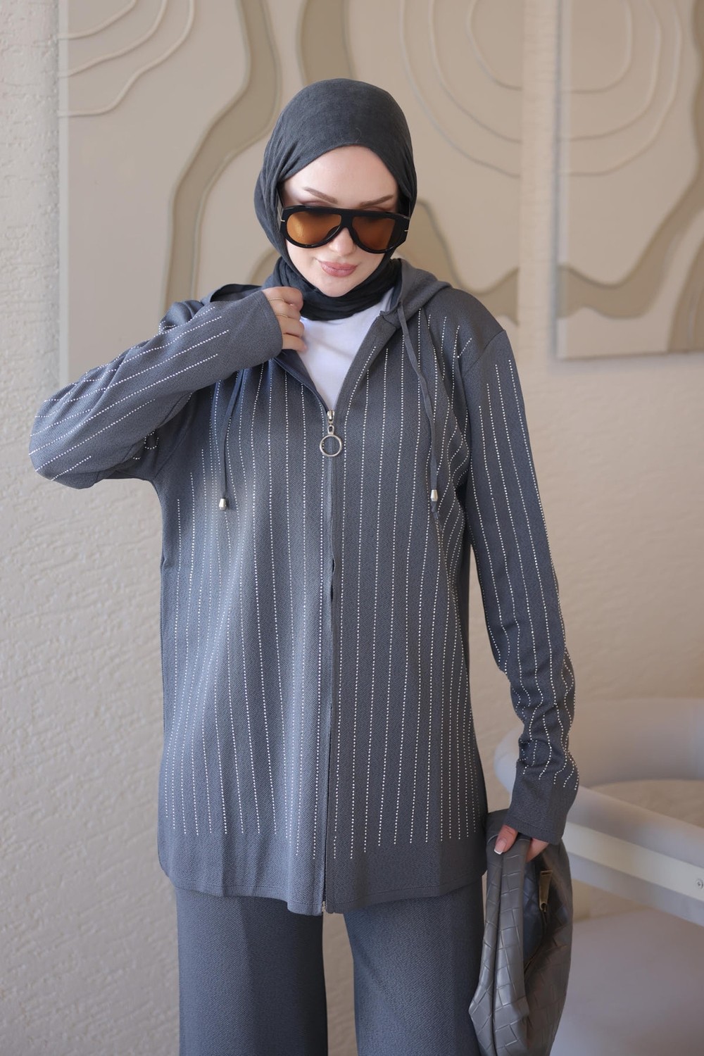 İmaj Butik Krem Kapüşonlu Tunik Pantolonlu Taşlı Triko Takım görsel 2