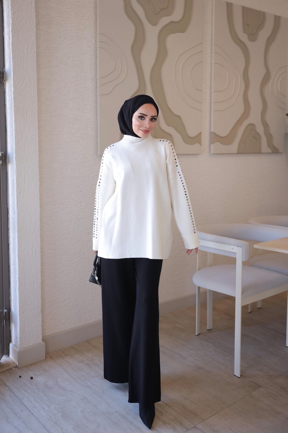 İmaj Butik Krem Corsman Kol Katlı Omuz Taşlı Triko Tunik görsel 3
