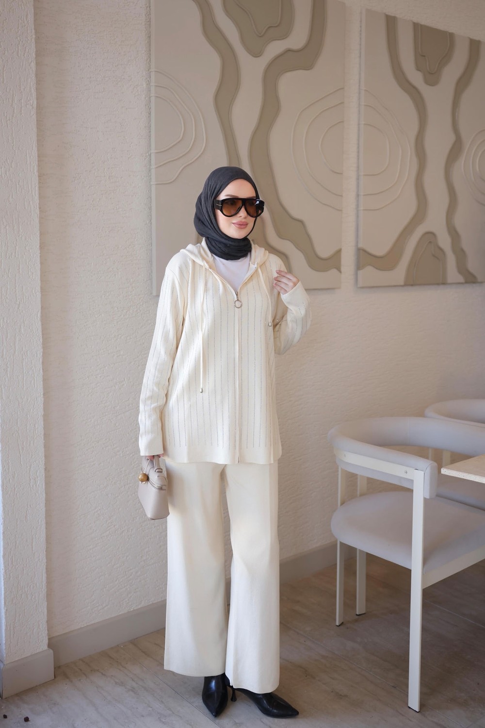İmaj Butik Krem Kapüşonlu Tunik Pantolonlu Taşlı Triko Takım