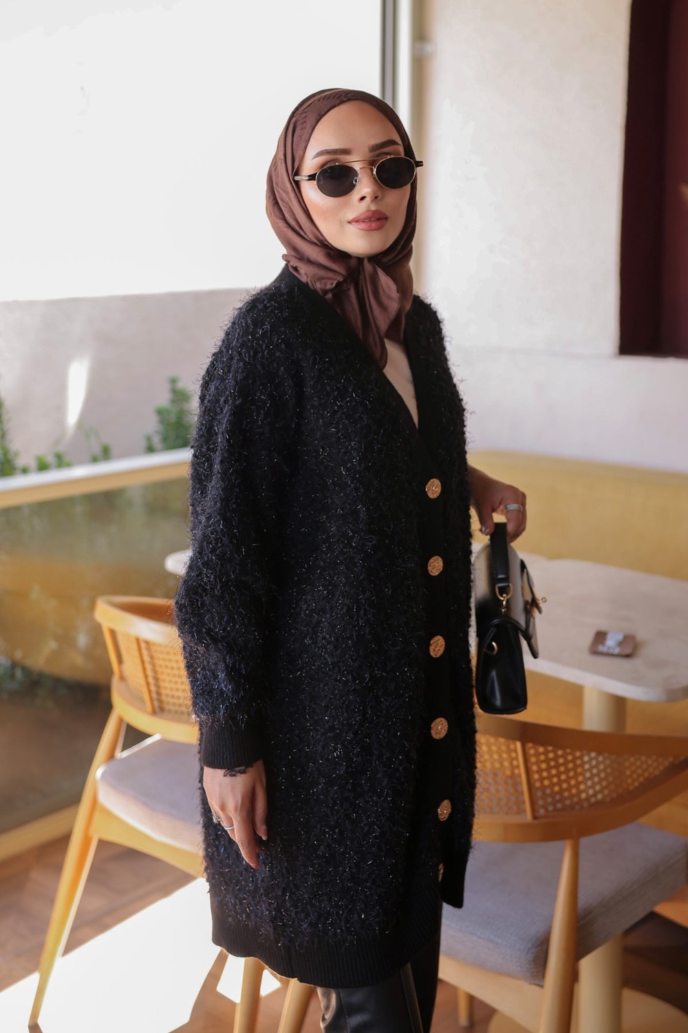 İmaj Butik Siyah Düğmeli Simli Triko Hırka