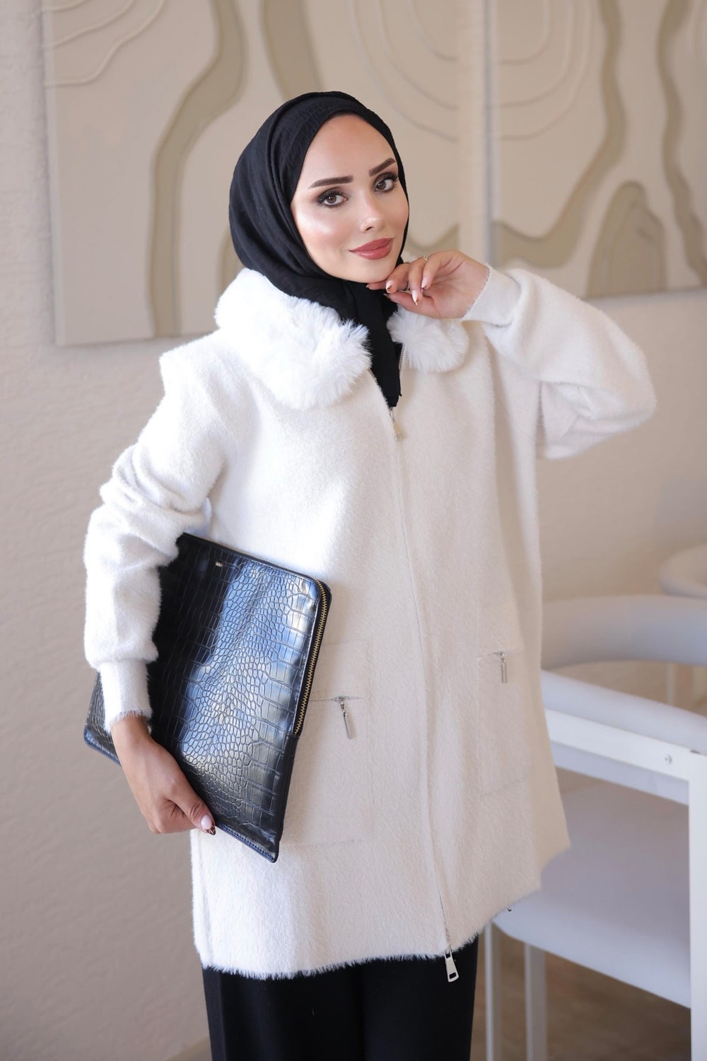 İmaj Butik Kahverengi Soft Kürk Yakalı Angora Triko Hırka