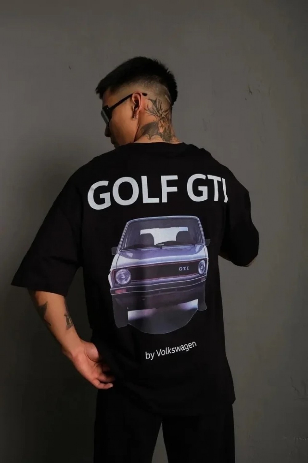 Pileli Store Erkek Oversize Baskılı Tişört, Golf Gtı Retro Araba Desenli, Ön - Arka Dijital Baskı, Sokak Modası Stil - Siyah