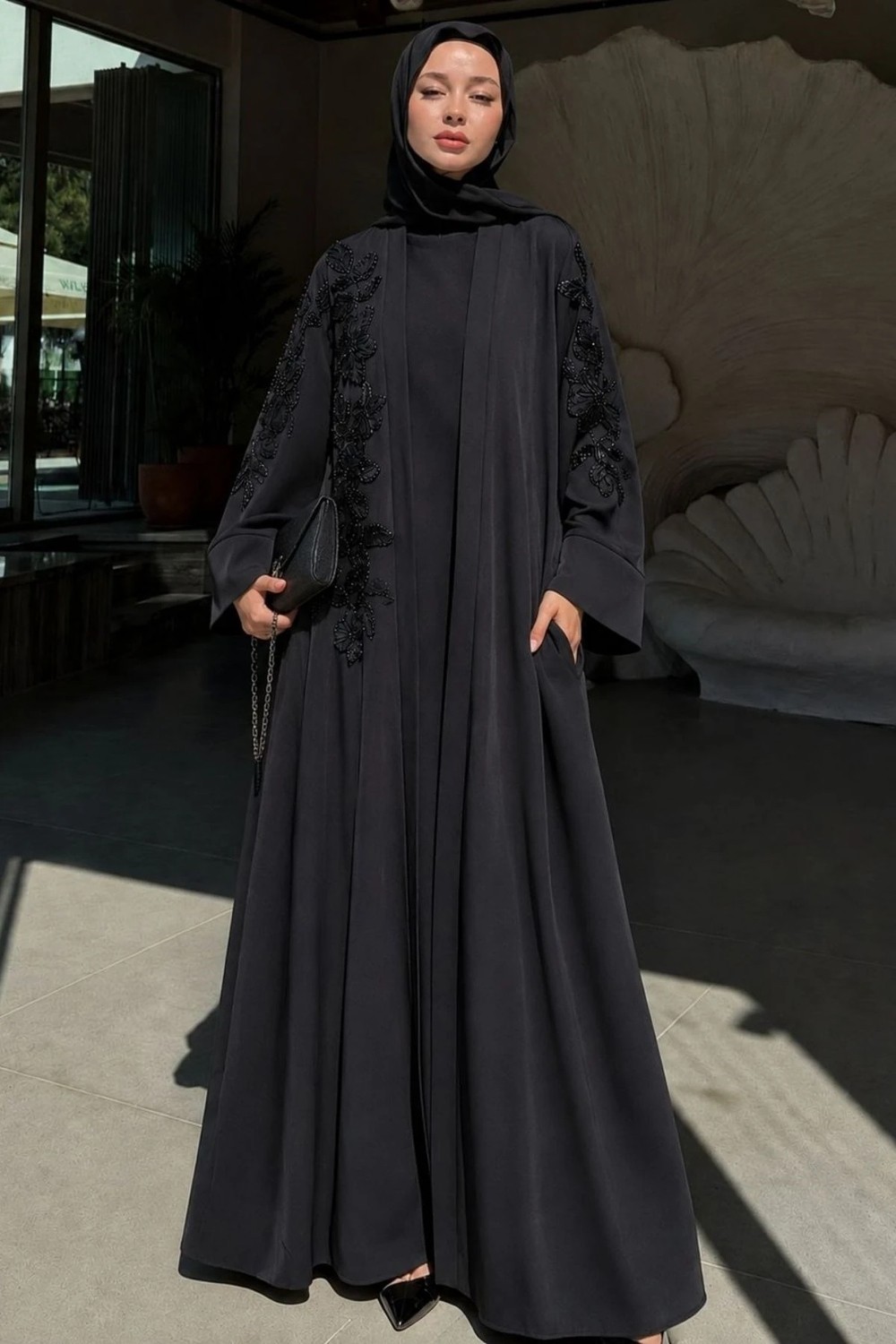 Nazzain Abraham Saten Nakış Detaylı Abaya Elbise Siyah