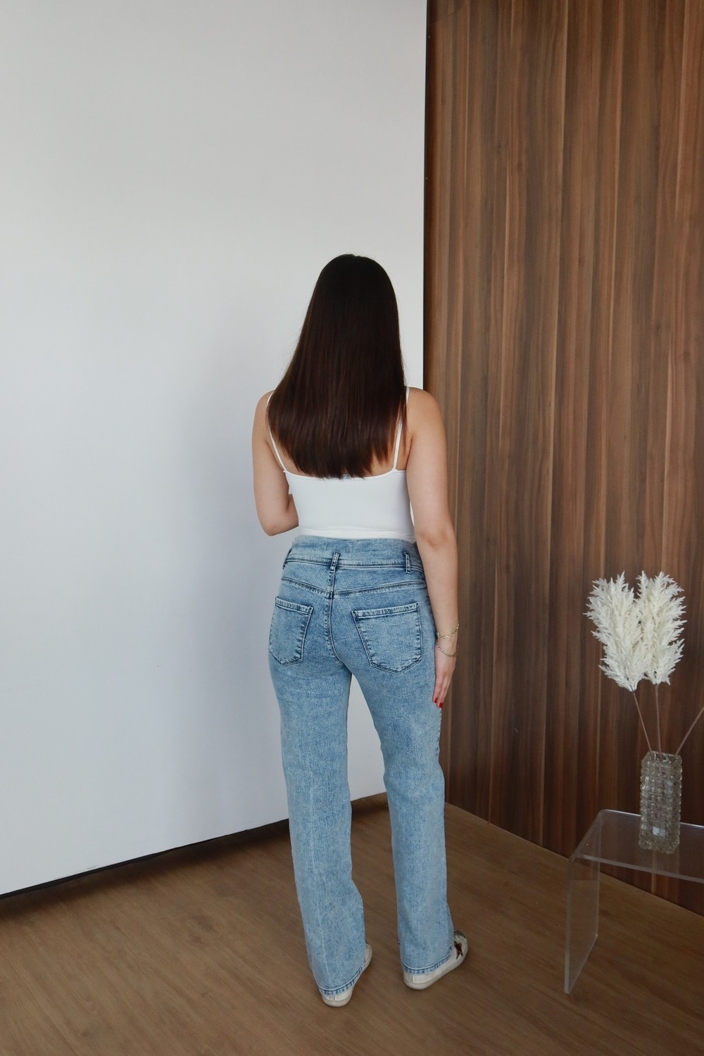 Bqess Hamile Karnı Saran Esnek Bantlı Açık Mavi Rahat Kesim Düz Paça Jean Pantolon görsel 5