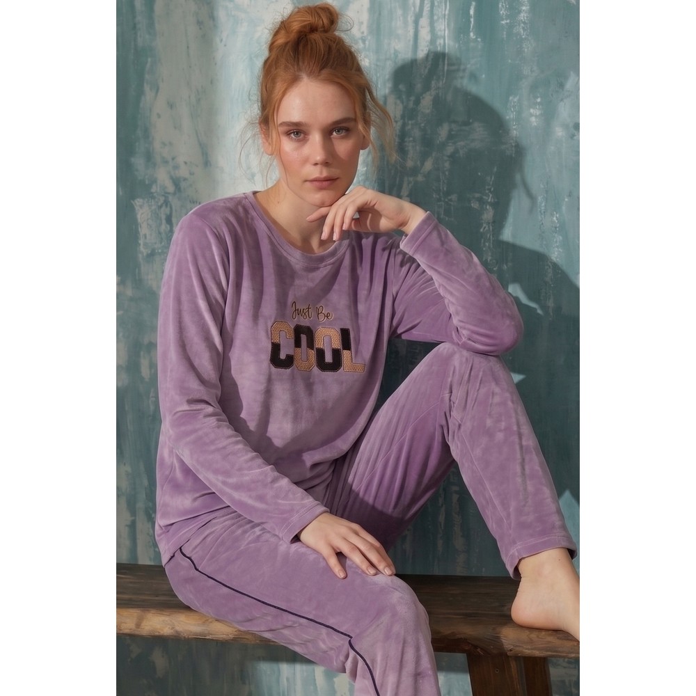Farya Home Luxury Velvet Fransız Kadife Yanları Şeritli Ekstra Soft Pijama Takımı