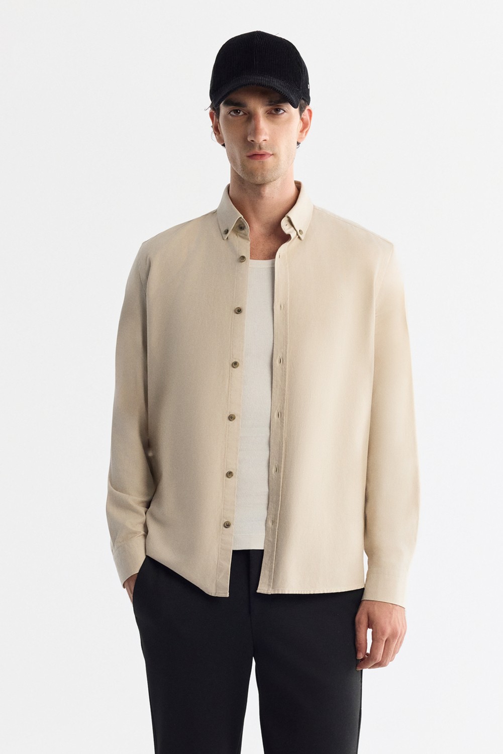 AVVA Erkek Beyaz Düğmeli Yaka Pamuklu Soft Touch Regular Fit Gömlek B002036