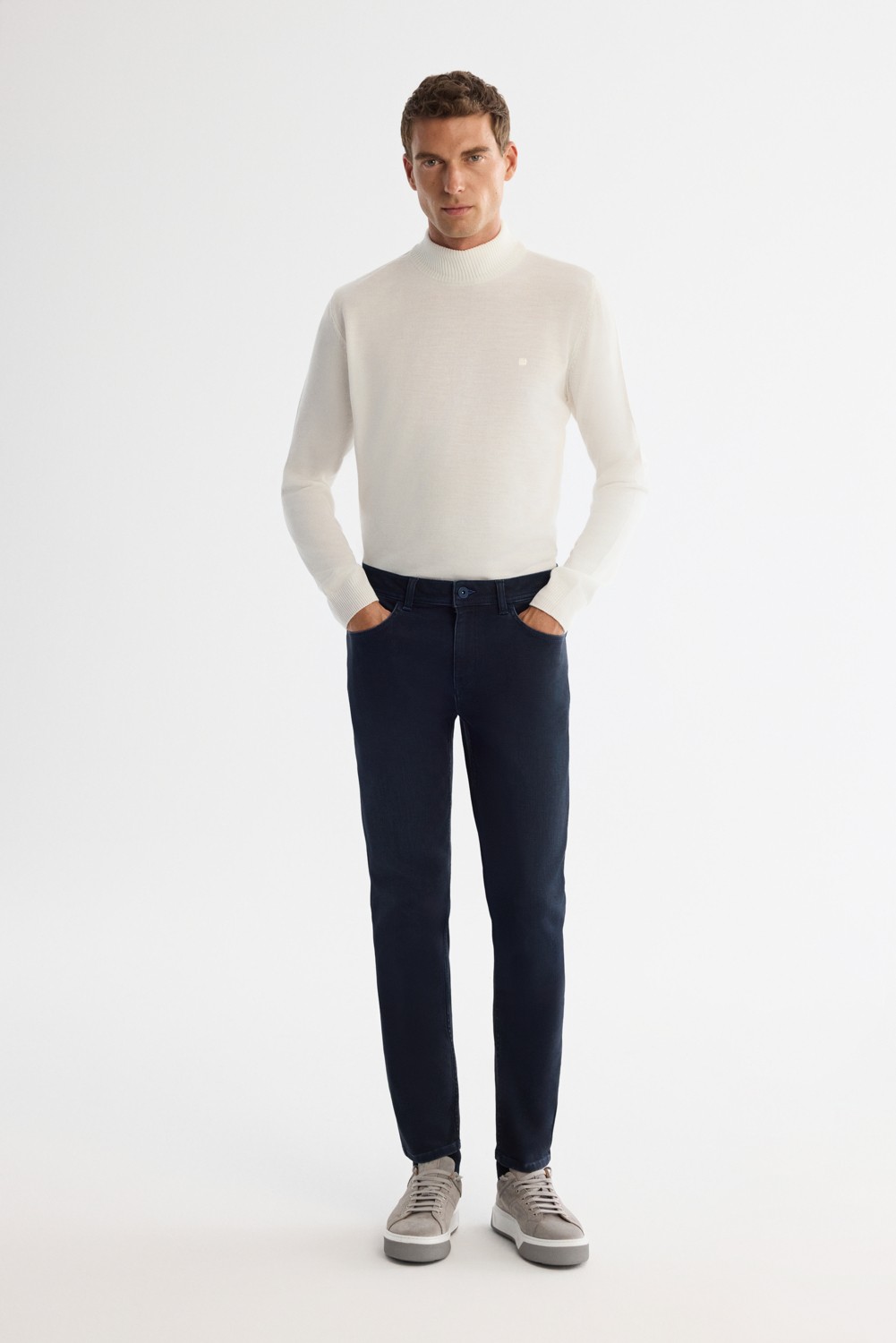 AVVA Erkek Lacivert Eskitme Yıkama Overdy Berlin Slim Fit Jean Pantolon A42Y3523