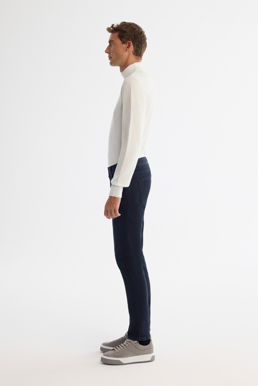 AVVA Erkek Lacivert Eskitme Yıkama Overdy Berlin Slim Fit Jean Pantolon A42Y3523 görsel 2