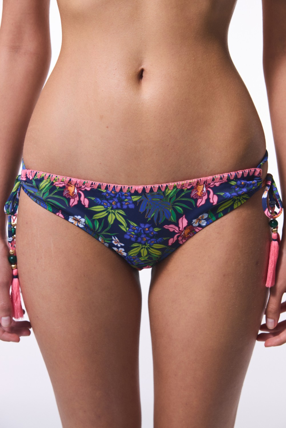 Penti Çiçekli Ciele Yüzük Detaylı Bikini Altı