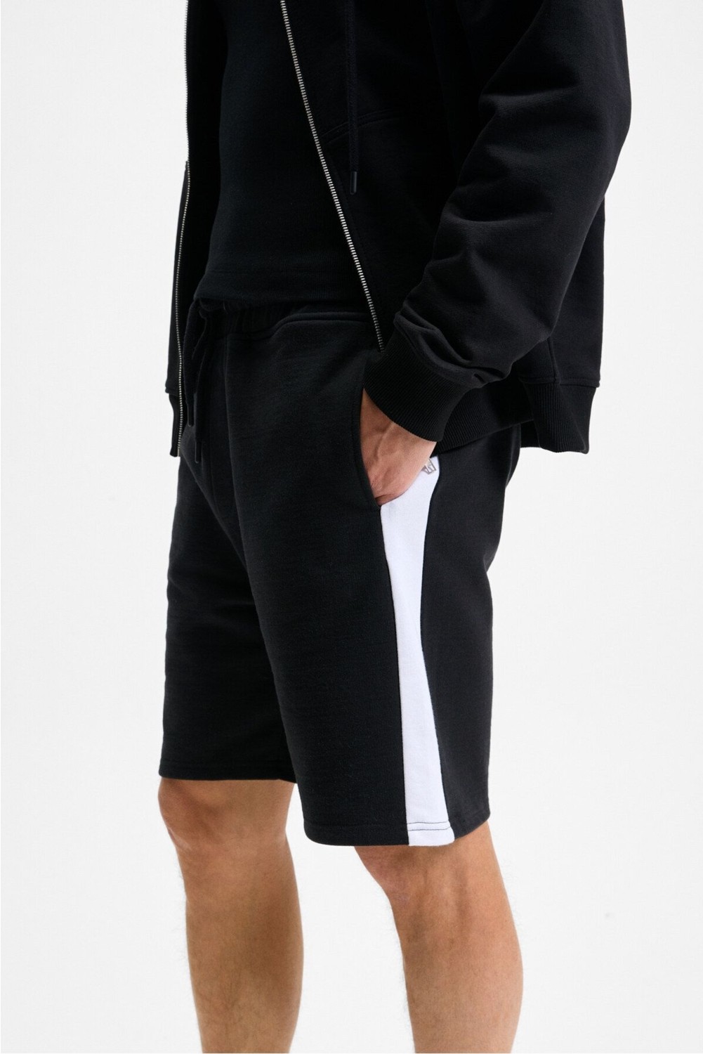 Grimelange KEPA Erkek Beli Lastikli Cepli Relaxed Fit Bej Şort görsel 4
