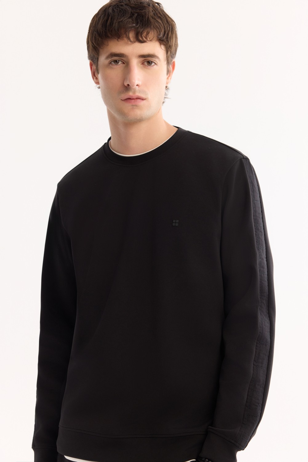 AVVA Erkek Siyah Bisiklet Yaka Pamuklu Bi-Stretch Regular Fit Sweatshirt A52Y1272 görsel 2