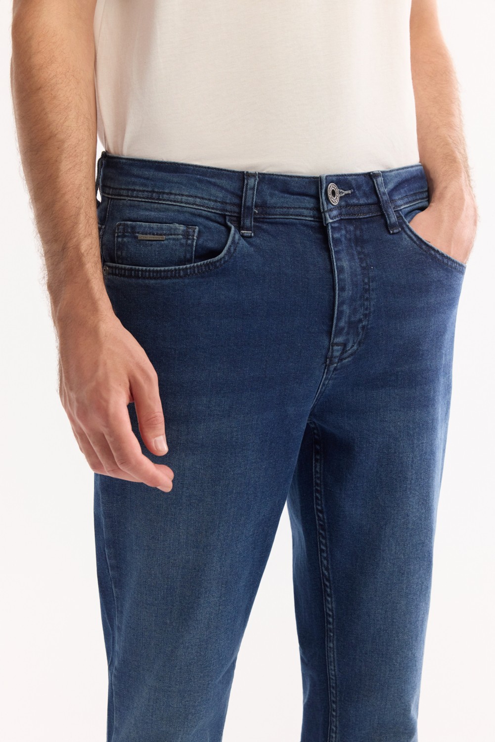 AVVA Erkek Lacivert Klasik Bel Eskitme Yıkamalı Elastan Berlin Slim Fit Jean Pantolon A42Y3519 görsel 5