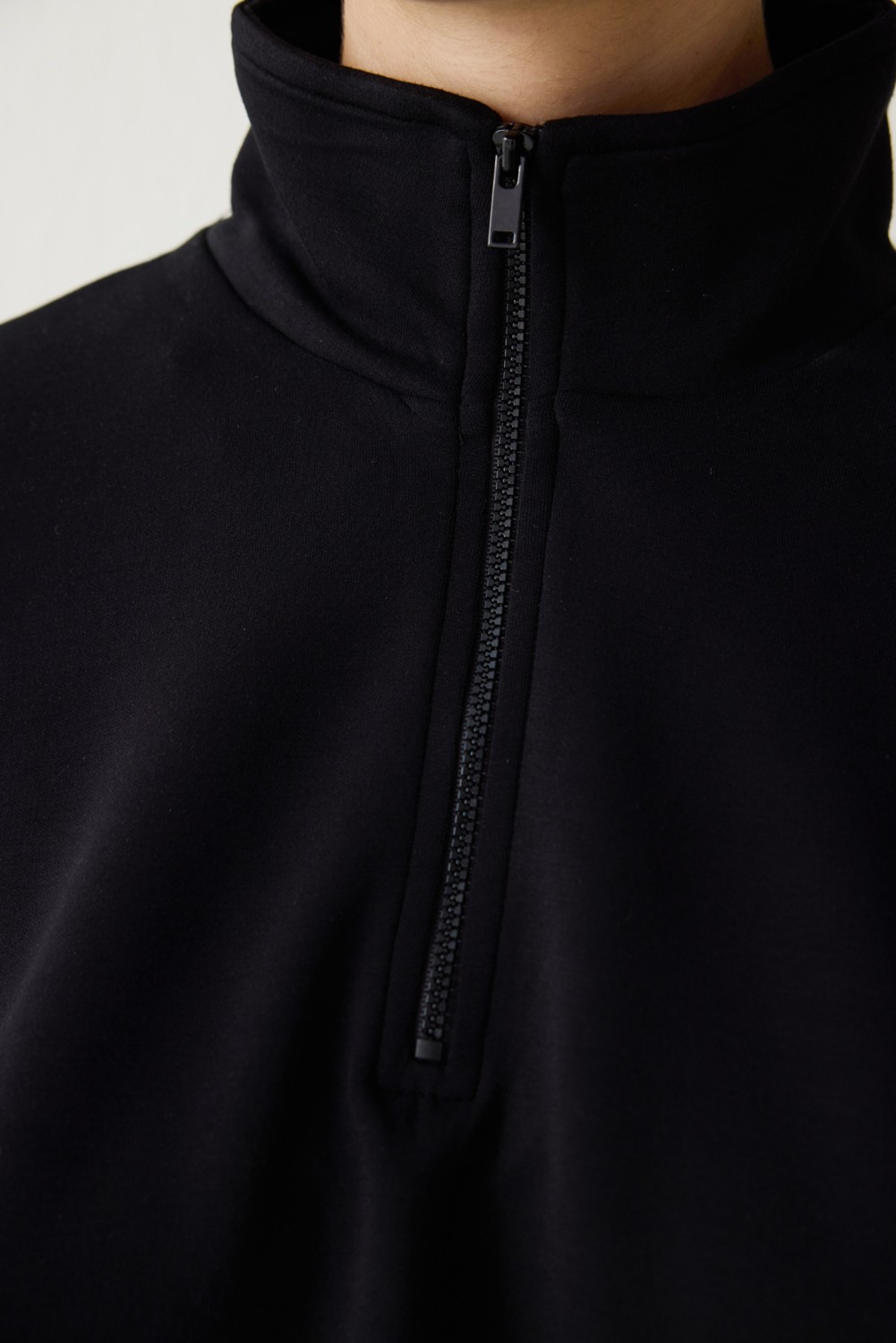 Penti Siyah Silky Feel Dik Yaka Crop Sweatshirt görsel 4