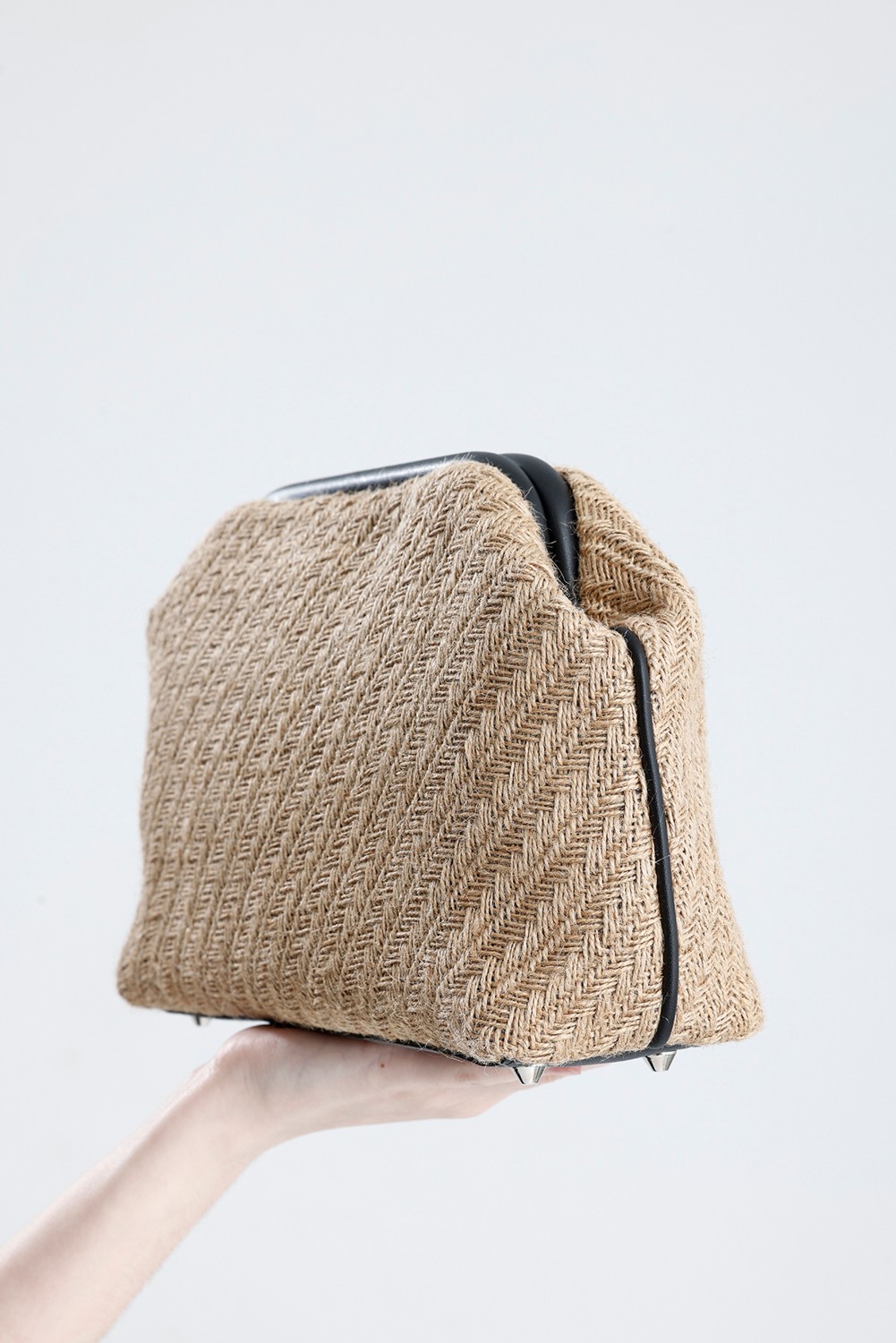 Heybes Kadın Siyah Deri Detaylı Balık Sırtı Örgü Jüt Clutch El Çantası görsel 3