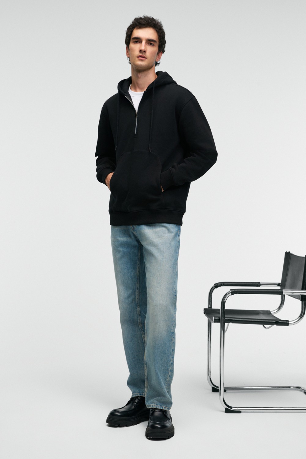 Grimelange JUSTUS Erkek Kapüşonlu Kanguru Cepli Fermuar Yakalı Siyah Sweatshirt görsel 2