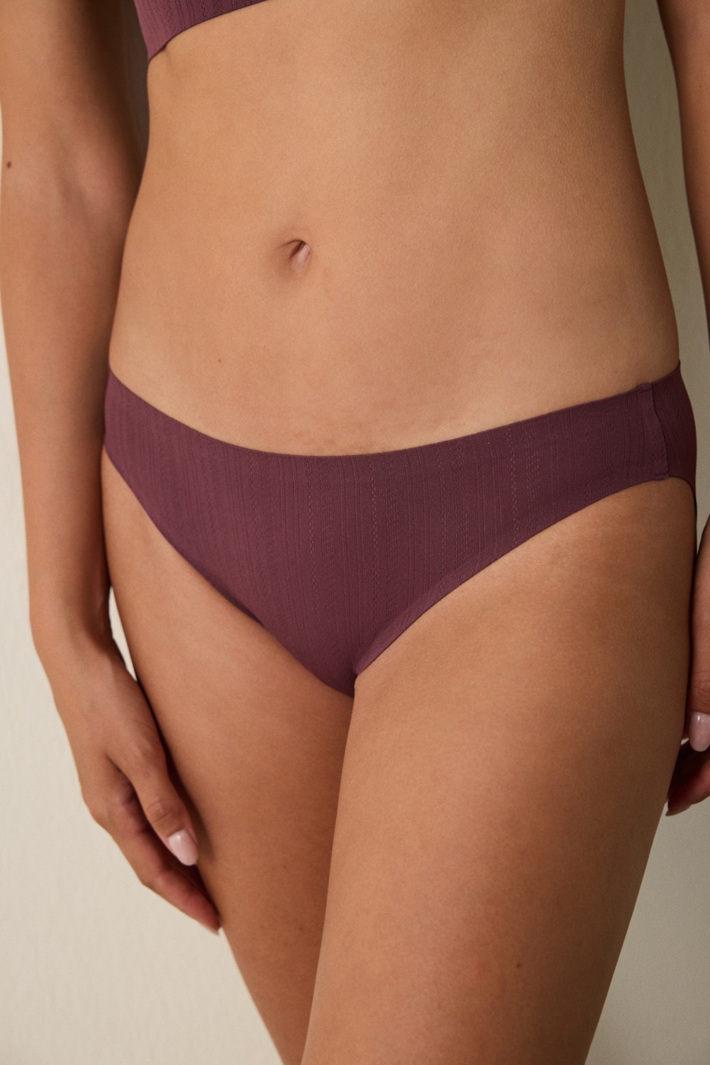 Penti Bordo Pointel Lazer Kesim İz Yapmayan Normal Bel Slip Külot