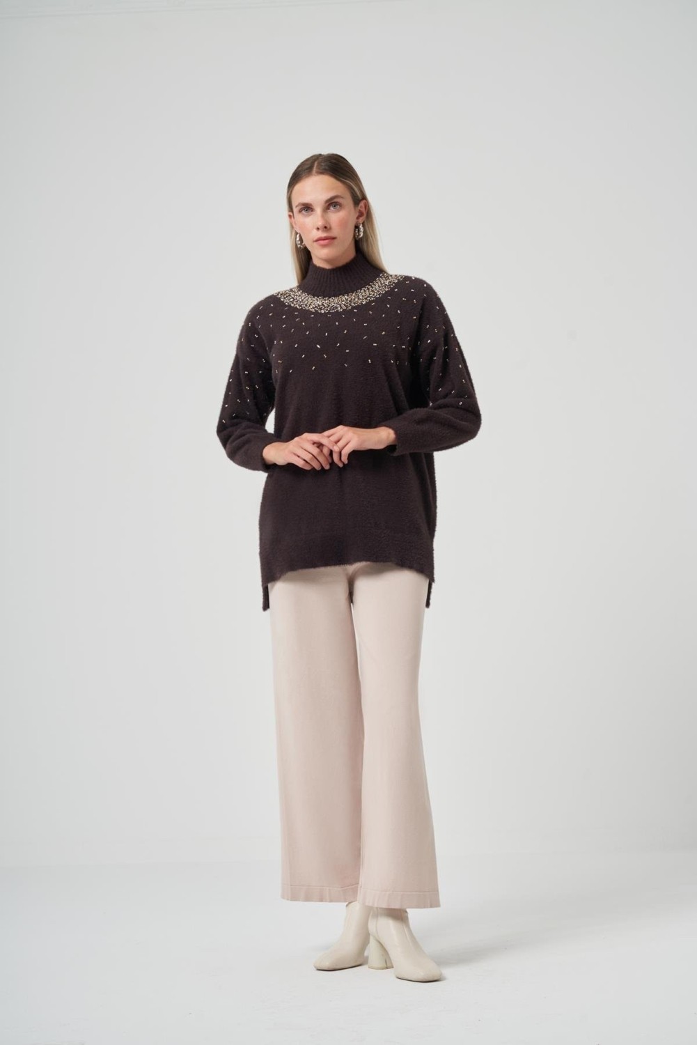 Nuss 7003 Sıfır Yaka Serpme Boncuk Işlemeli Angora Tunik görsel 5