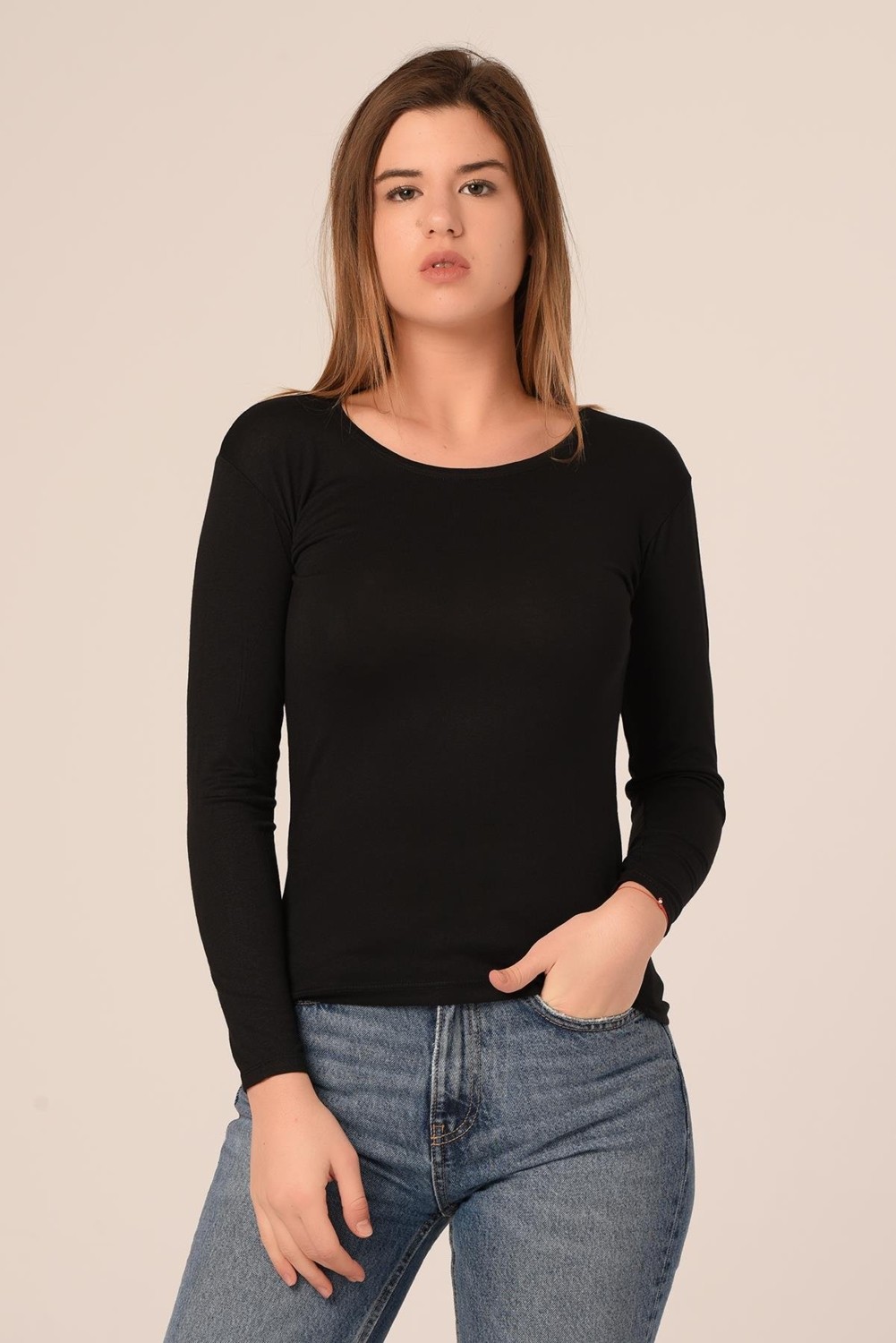 Disentis Modest Yuvarlak Yaka Uzun Kollu Pamuklu Siyah Body