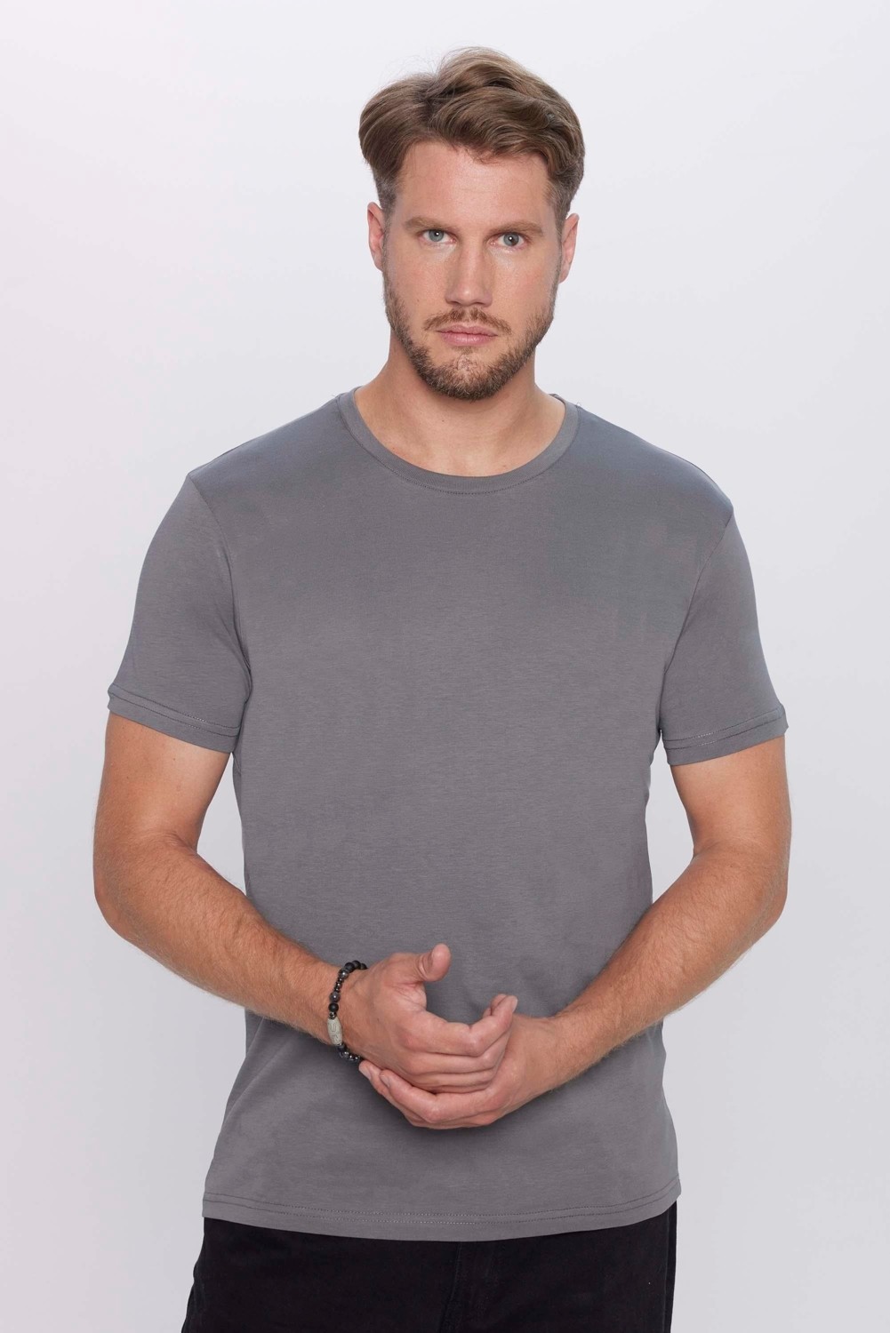 Tudors Unisex 5'li Paket Siyah-Beyaz-Füme-Vizon-Yeşil Slim Fit Dar Kesim %100 Pamuk Bisiklet Yaka Tişört görsel 6