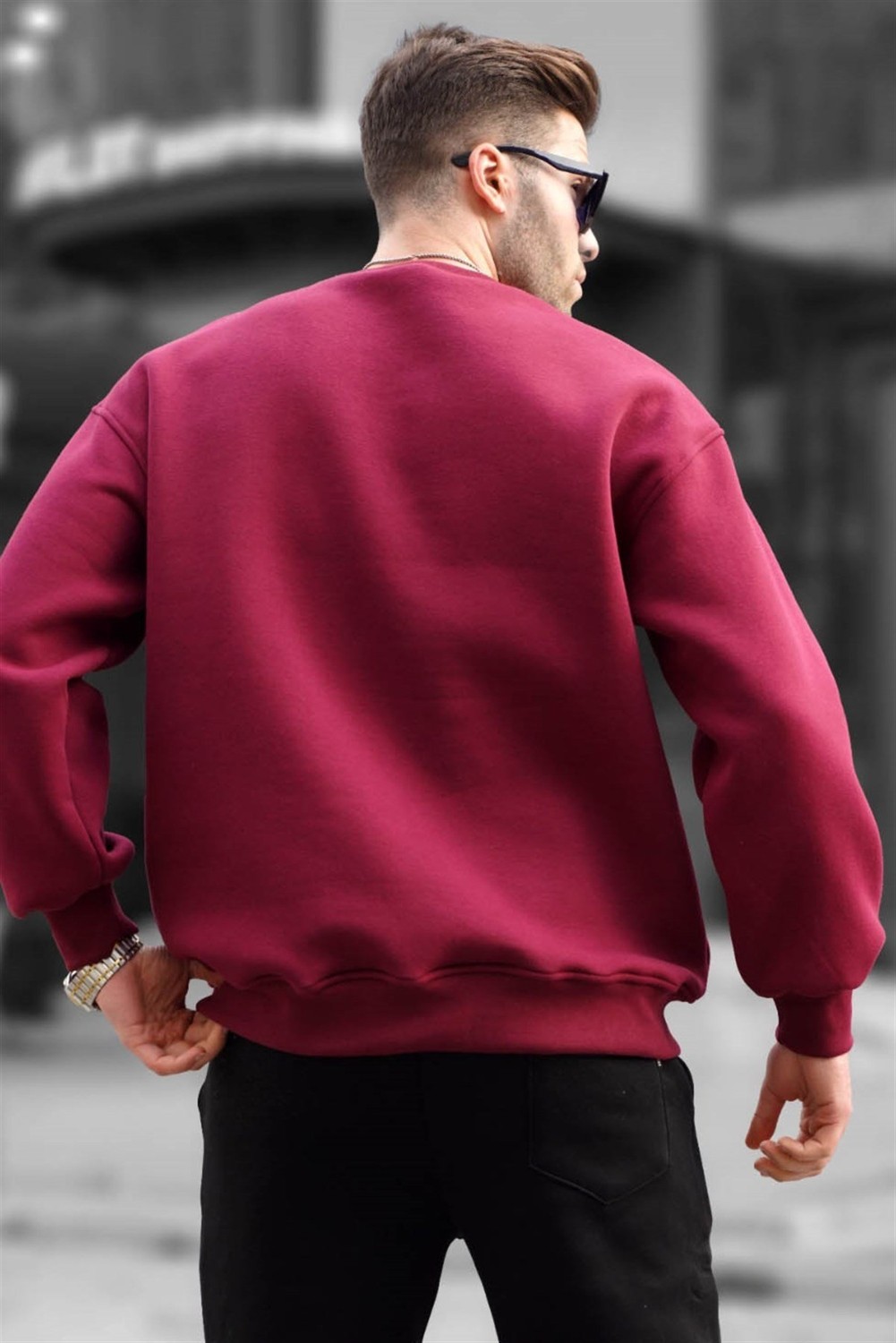 Madmext Siyah Bisiklet Yaka Oversize Şardonlu Basic Erkek Sweatshirt 6048