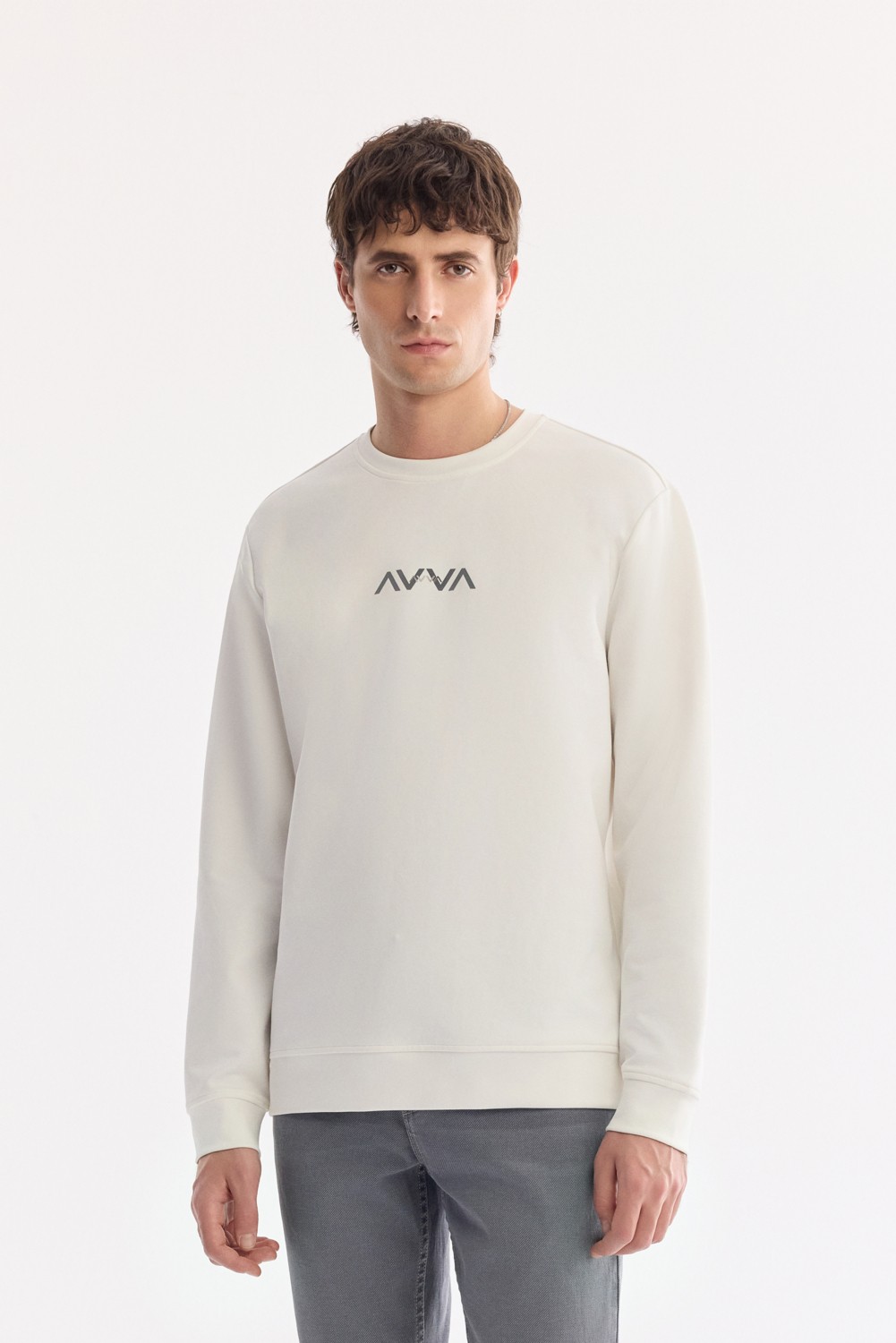 AVVA Erkek Siyah Bisiklet Yaka Pamuklu Kolay Ütülenen Bi-Stretch Regular Fit Sweatshirt A61Y1205