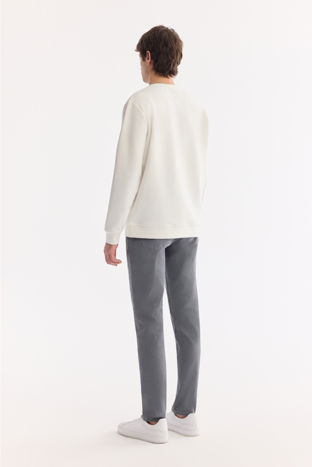 AVVA Erkek Siyah Bisiklet Yaka Pamuklu Kolay Ütülenen Bi-Stretch Regular Fit Sweatshirt A61Y1205 görsel 4