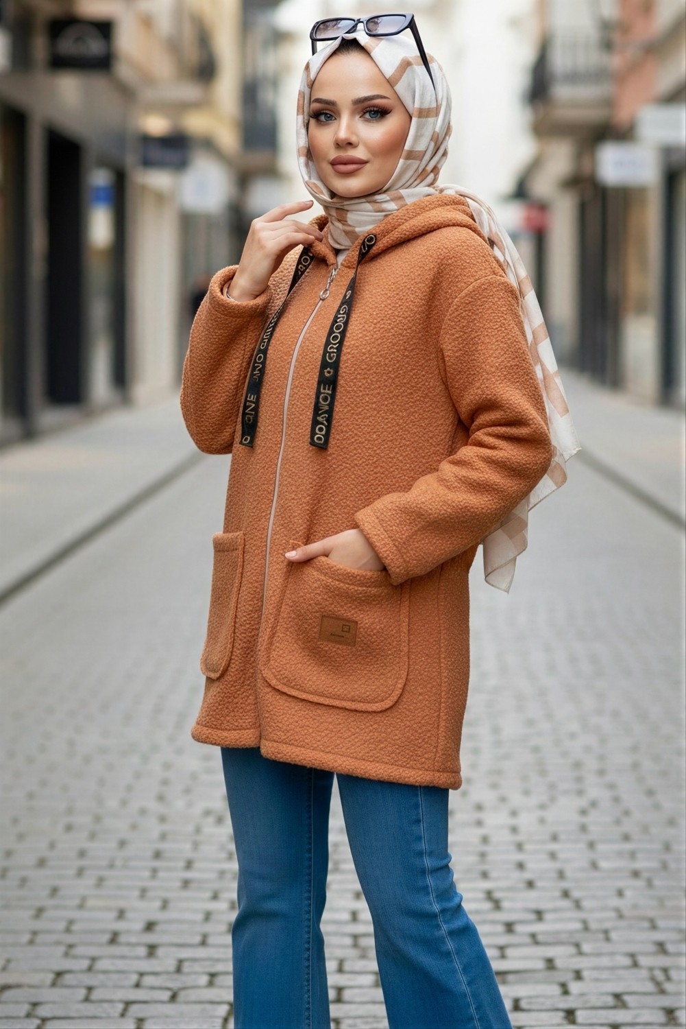 İmaj Butik Camel Kapşonlu Fermuarlı Buklet Ceket Kadın Dokuma Malzeme ile Şık ve Rahat Tasarım görsel 5